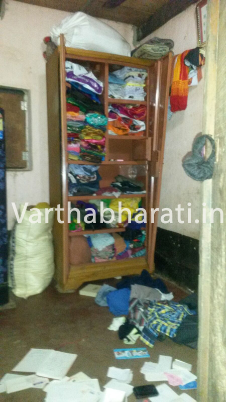 ಕುಂಬಳೆ  : ಹಾಡು ಹಗಲೇ ಮನೆಯಿಂದ ಕಳವು